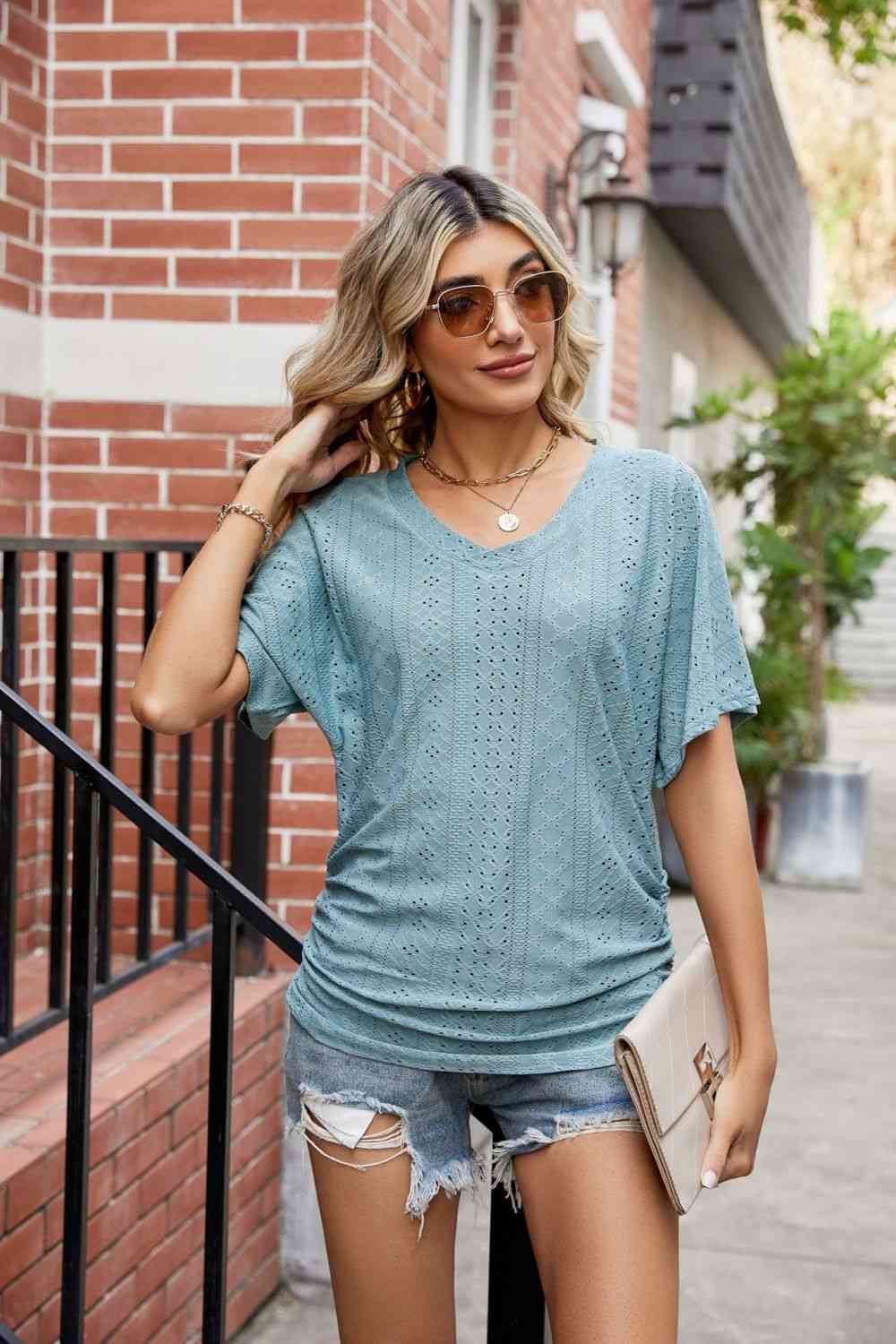 91d7e9424b7547a39638c1fc7eeefc22-Min